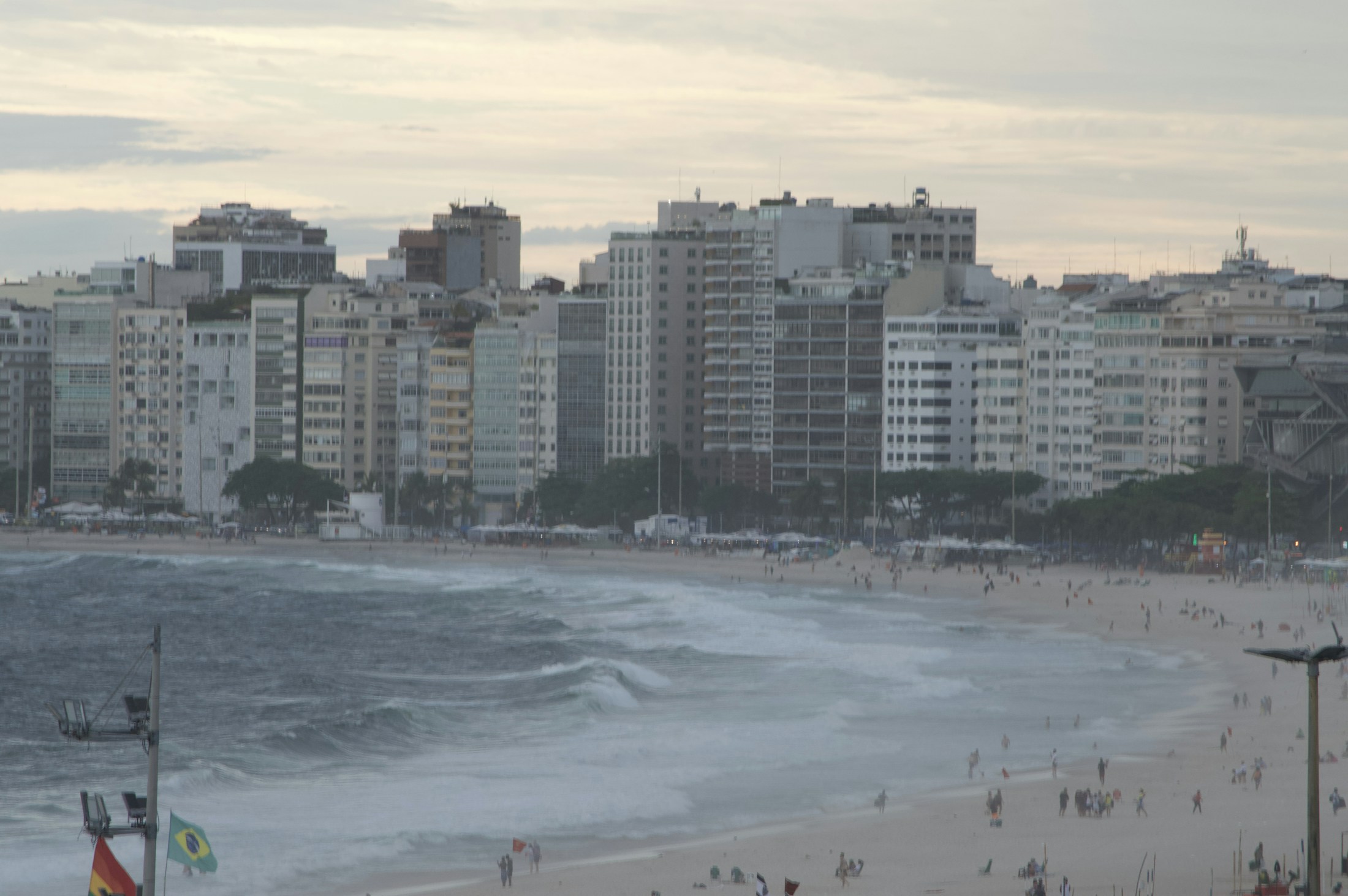 Praia urbana no Rio de Janeiro
