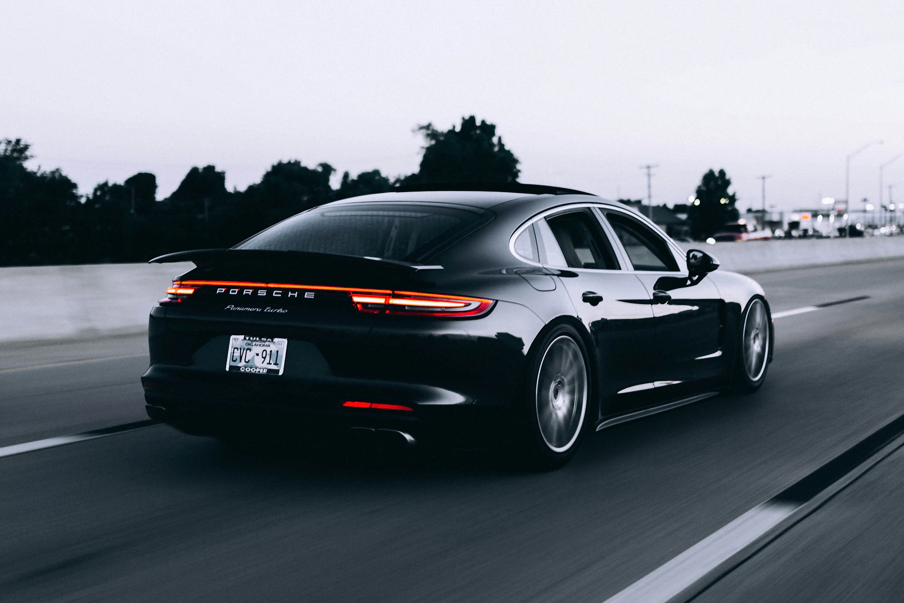 Porsche Panamera em movimento